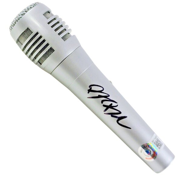 Bianca Belair Signed Microphone Beckett WWE Wrestling Diva Mic BAS Autograph - Picture 1 of 5